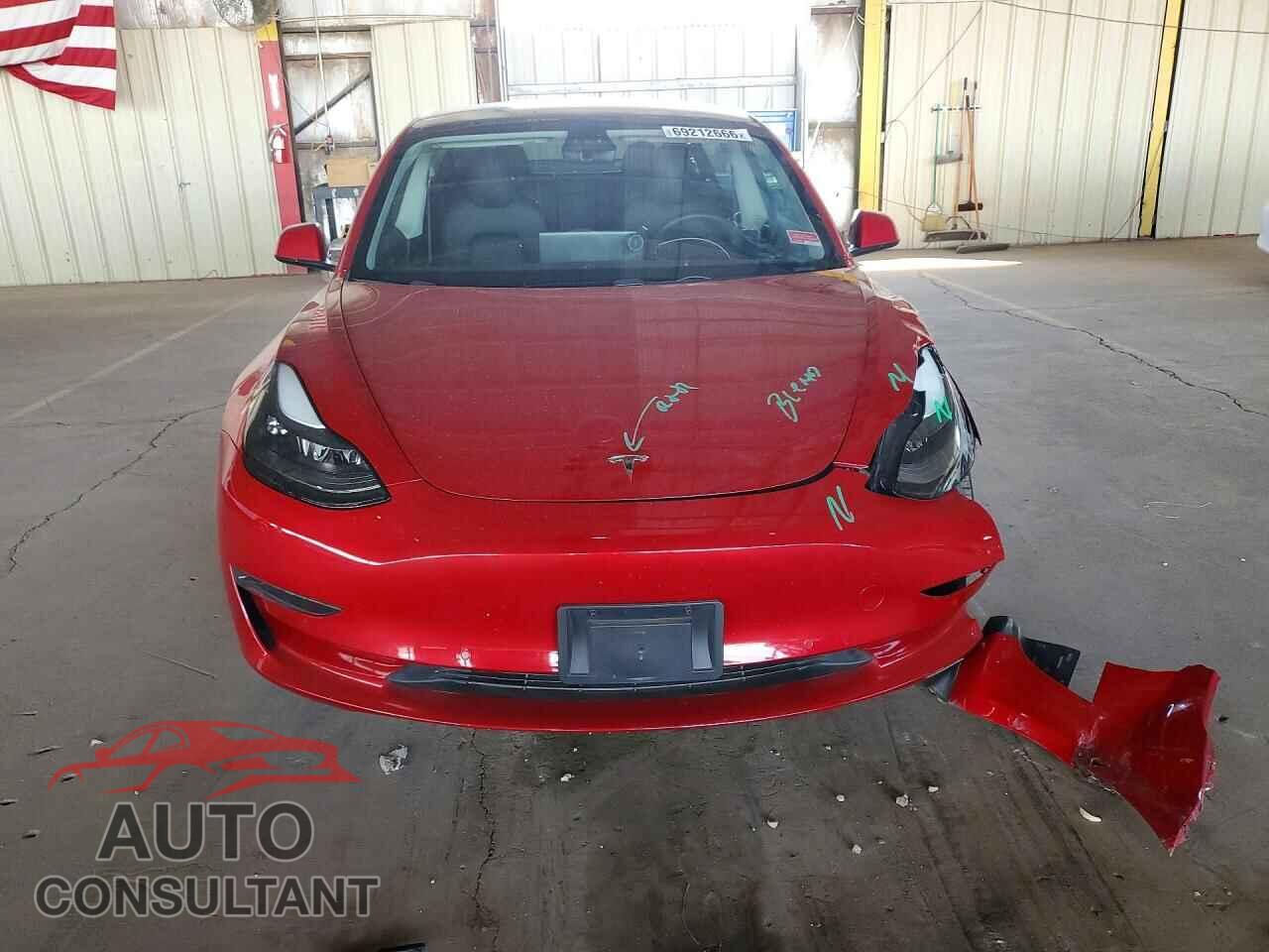 TESLA MODEL 3 2021 - 5YJ3E1EA5MF054066