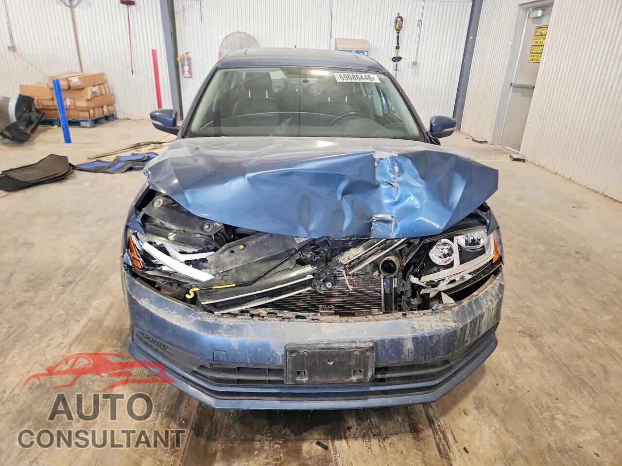 VOLKSWAGEN JETTA 2017 - 3VWDB7AJ1HM246038