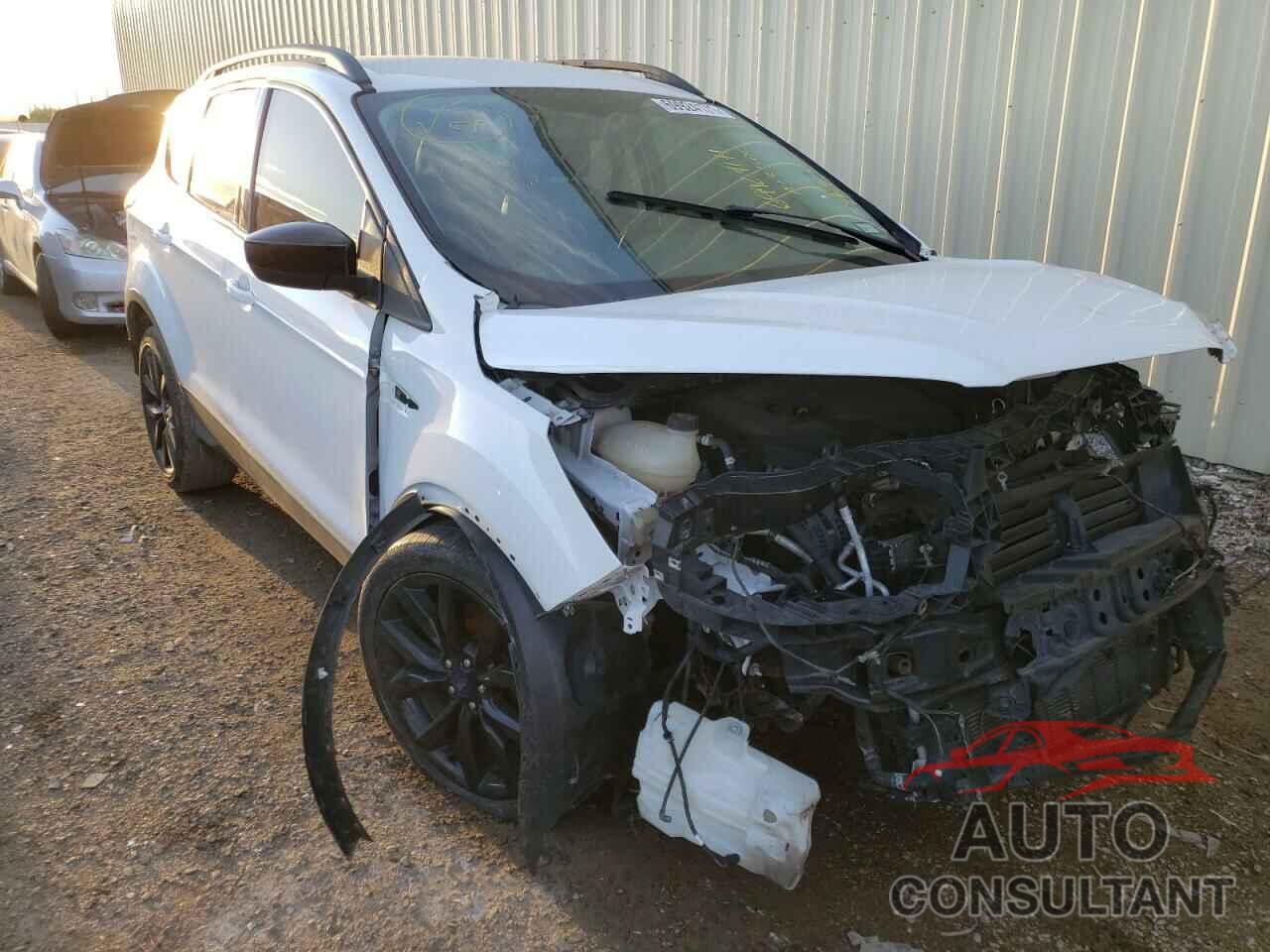 FORD ESCAPE 2017 - 1FMCU0GD3HUA13500