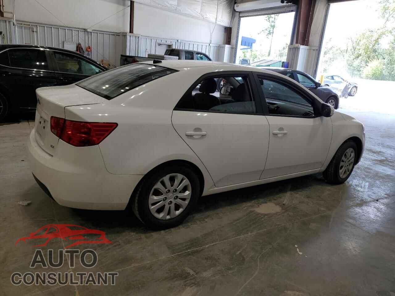 KIA FORTE 2010 - KNAFU4A26A5240094
