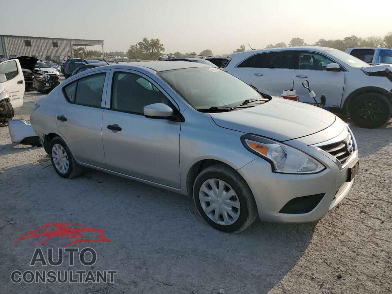 NISSAN VERSA 2019 - 3N1CN7AP3KL831391