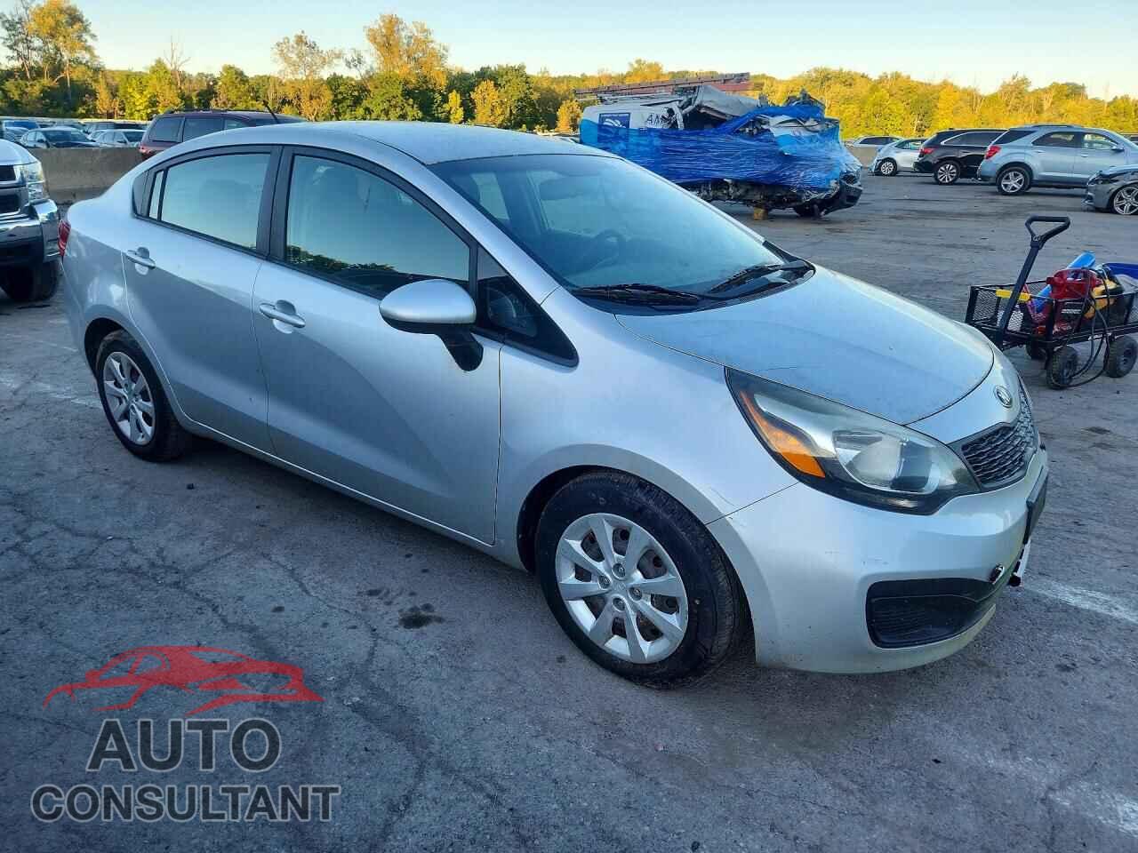 KIA RIO 2014 - KNADM4A39E6361086