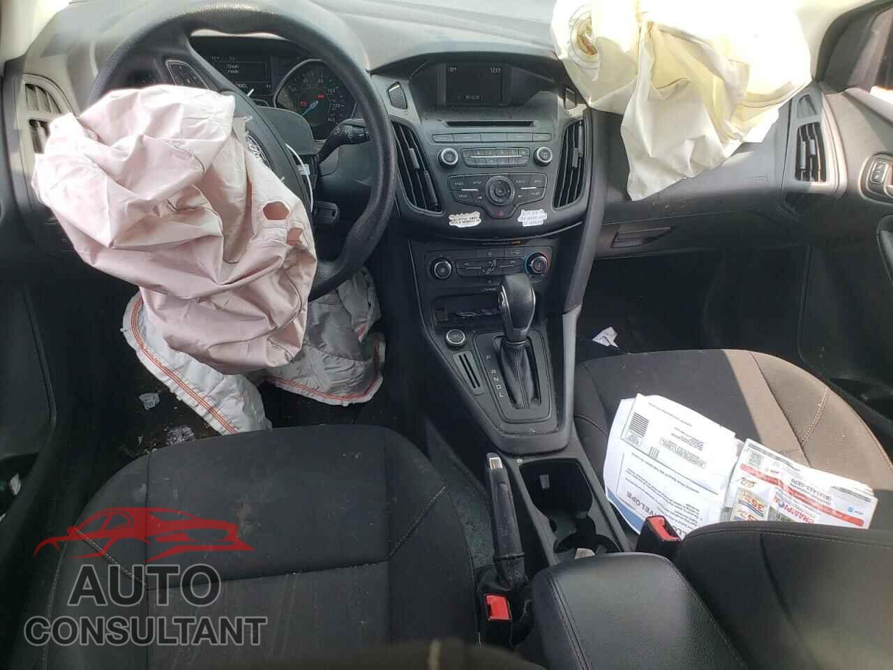FORD FOCUS 2017 - 1FADP3F24HL304830