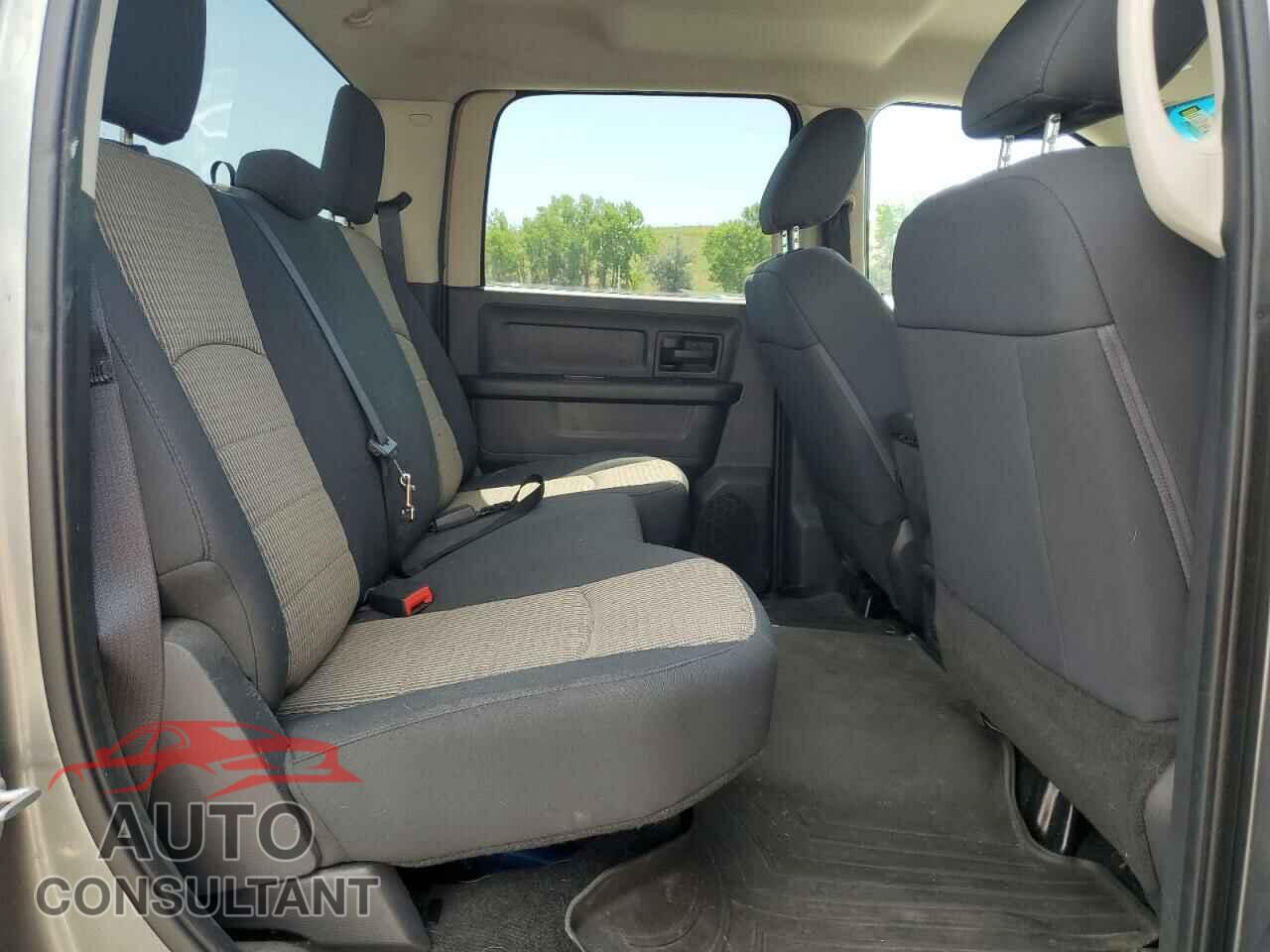 DODGE RAM 1500 2012 - 1C6RD7KT7CS283315