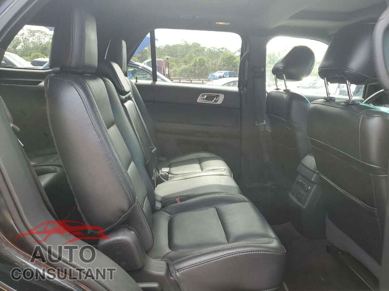 FORD EXPLORER 2013 - 1FM5K7F82DGA08387
