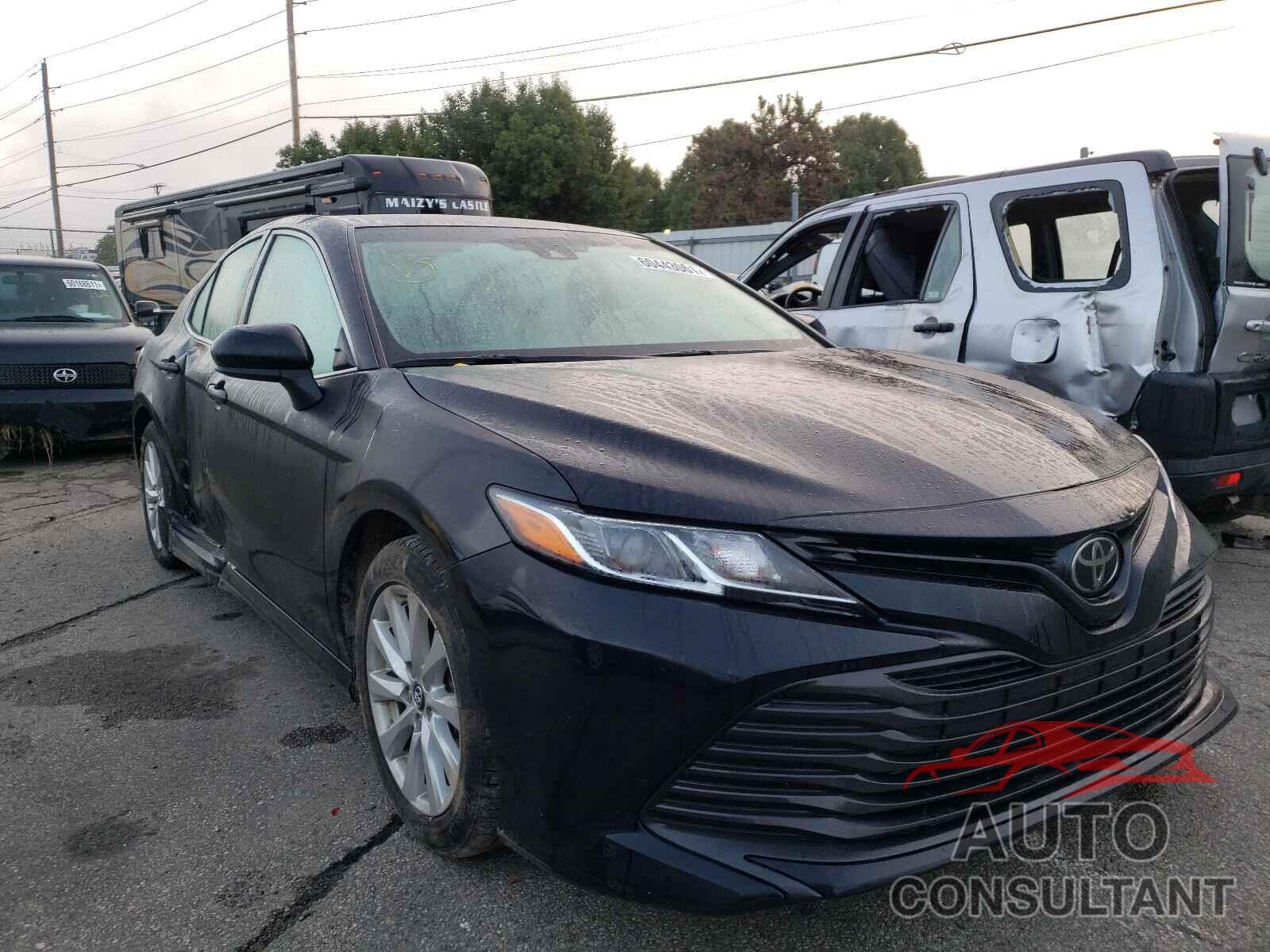 TOYOTA CAMRY 2018 - 4T1B11HK7JU089833