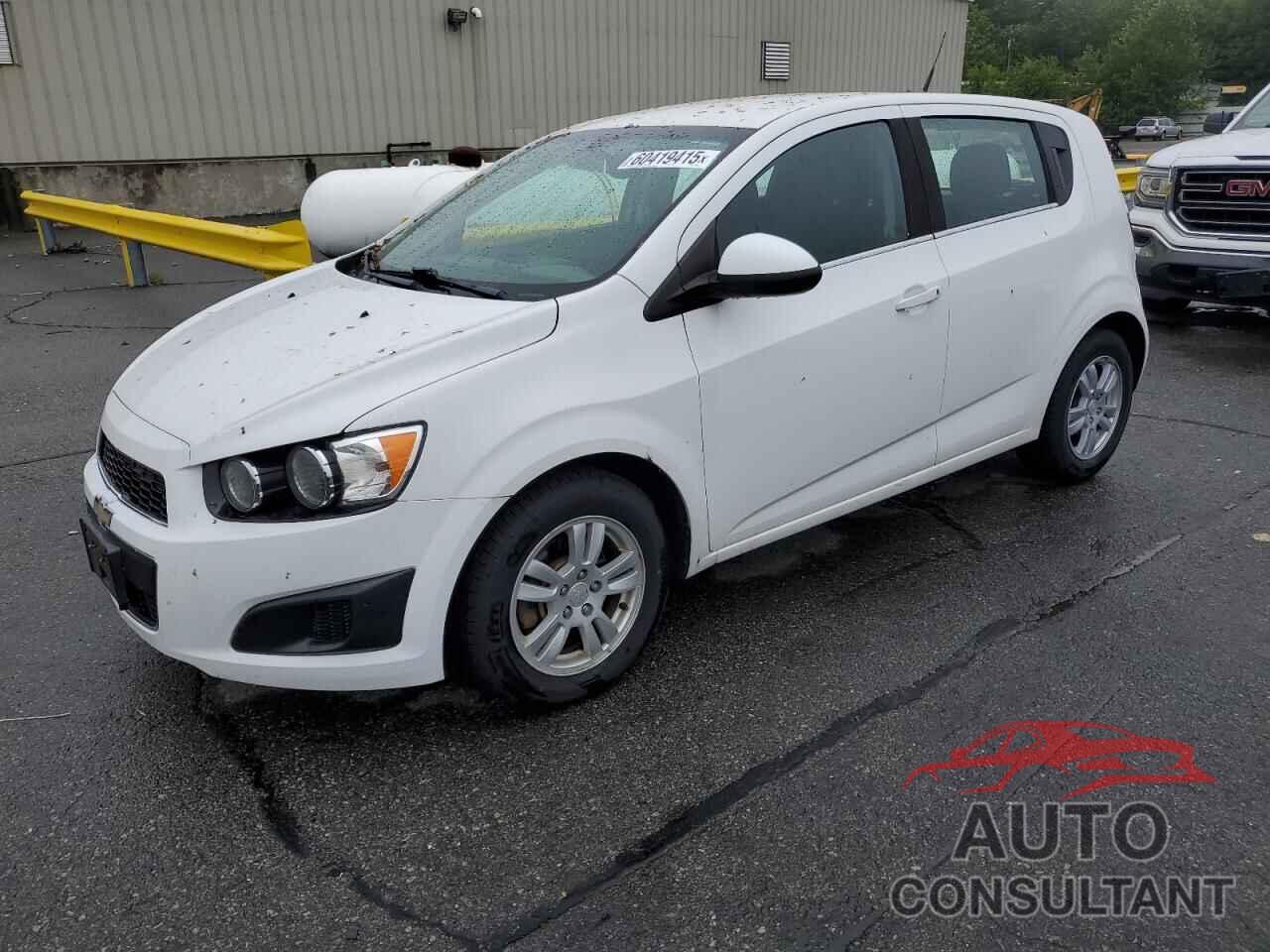 CHEVROLET SONIC 2014 - 1G1JC6SG2E4101297