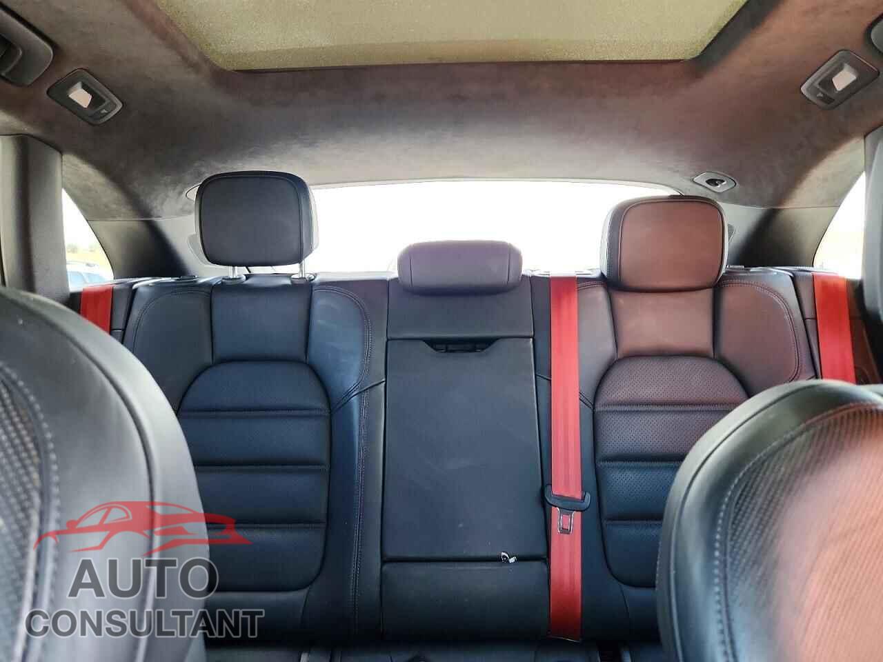 PORSCHE MACAN 2015 - WP1AF2A59FLB91674