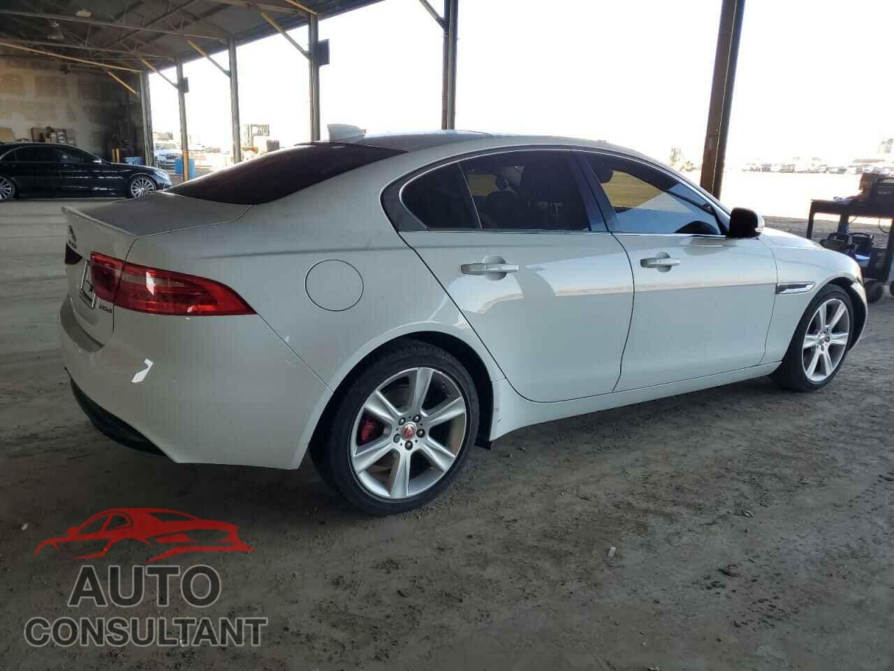 JAGUAR XE 2017 - SAJAE4BN2HA952849