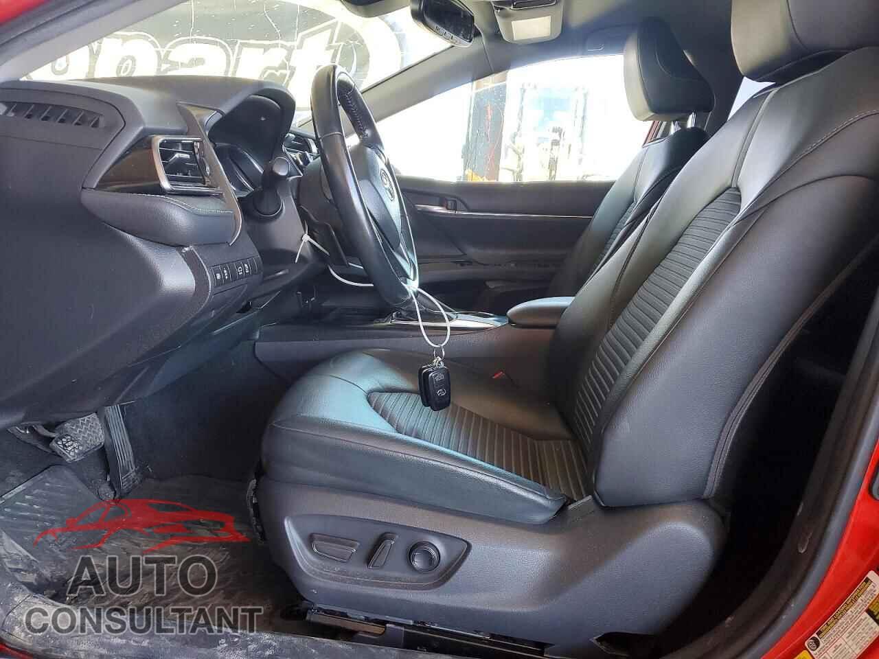 TOYOTA CAMRY 2020 - 4T1M11AK2LU373473