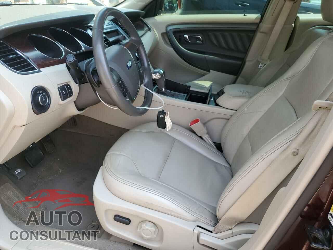 FORD TAURUS 2011 - 1FAHP2EW5BG105351