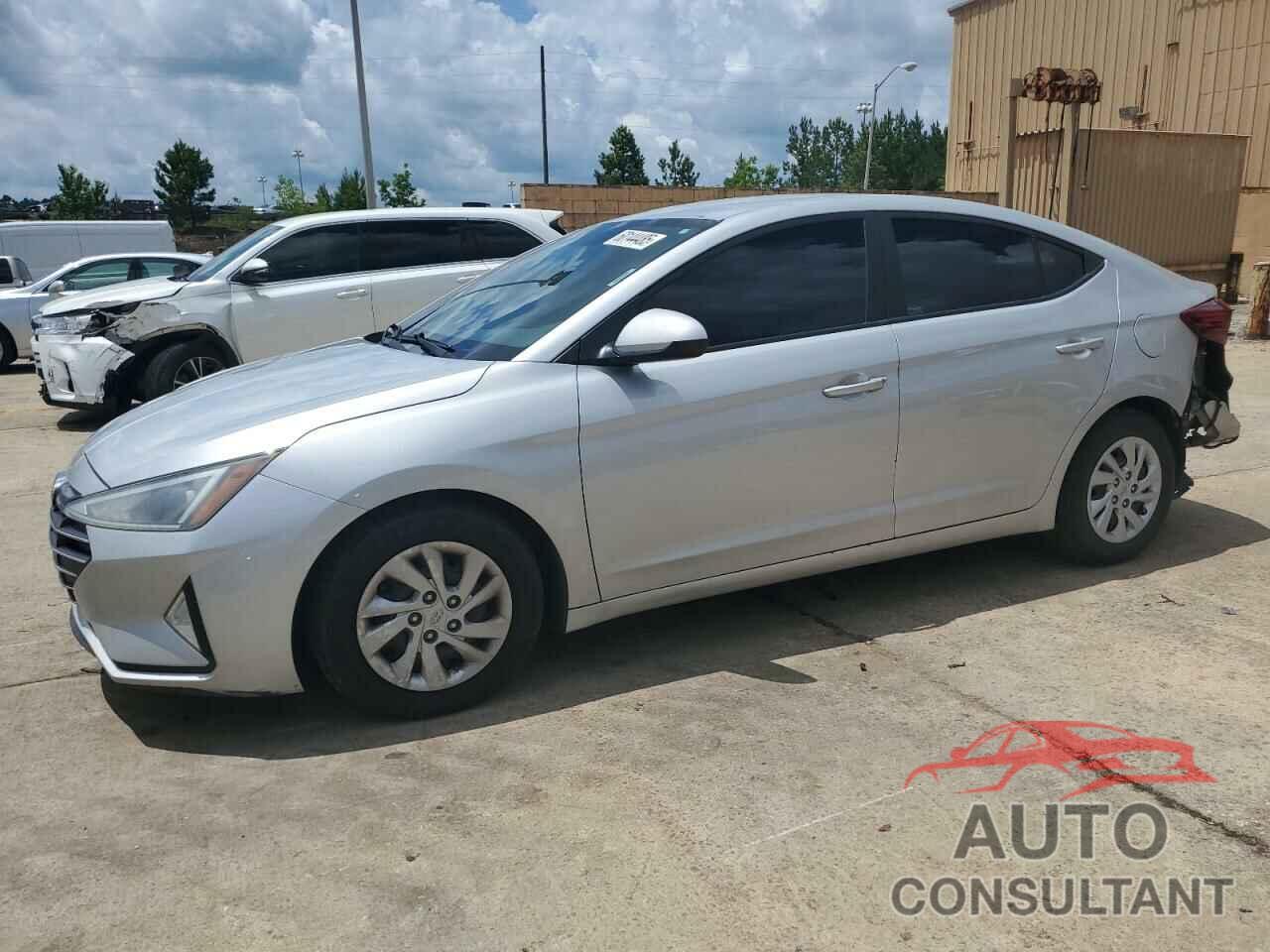 HYUNDAI ELANTRA 2019 - 5NPD74LF5KH476156