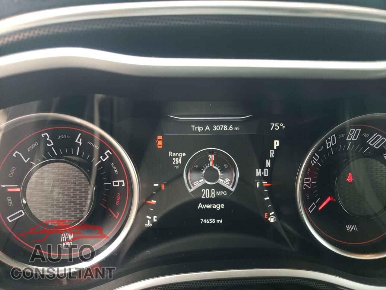 DODGE CHALLENGER 2017 - 2C3CDZAG3HH584875