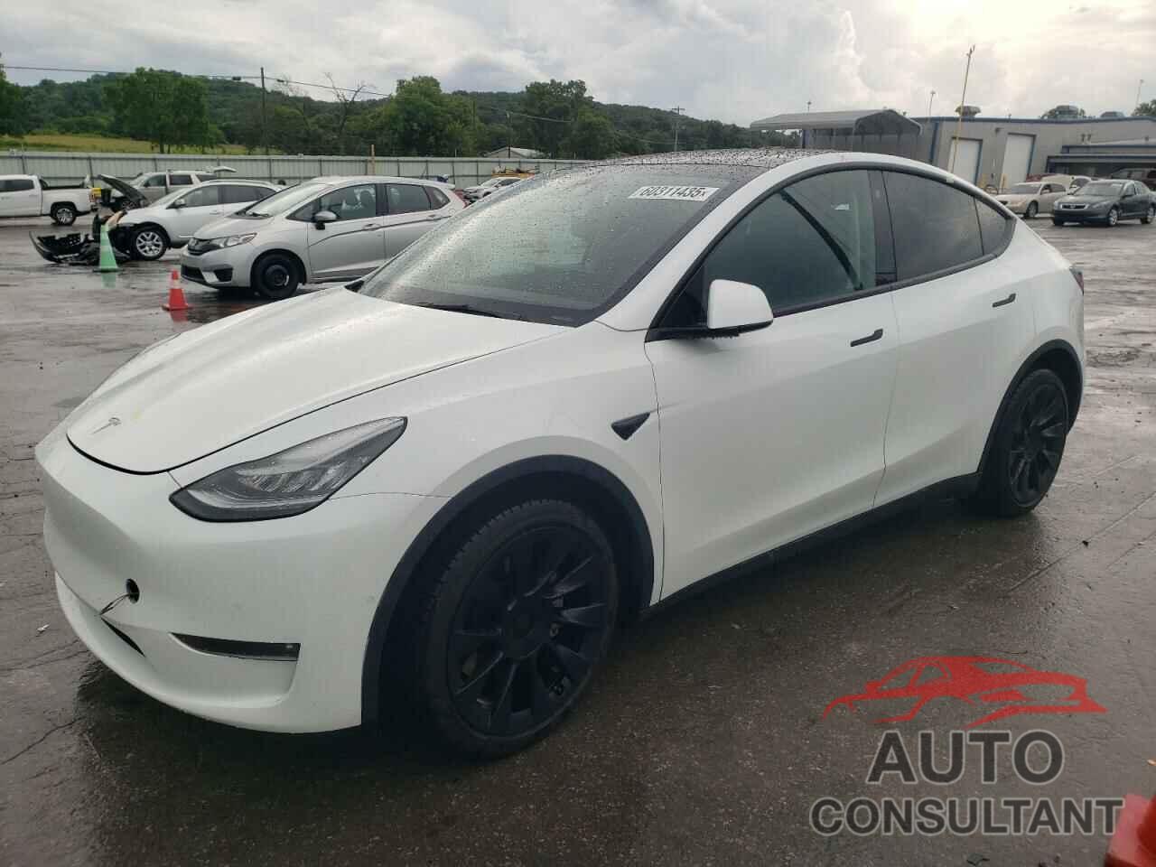 TESLA MODEL Y 2021 - 5YJYGAEEXMF117990