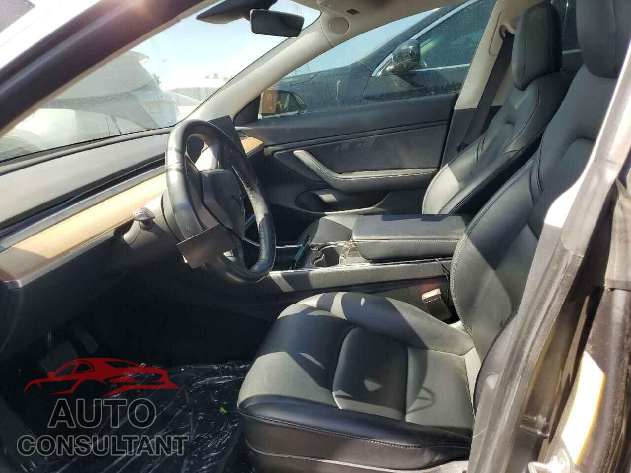 TESLA MODEL 3 2018 - 5YJ3E1EA9JF028159