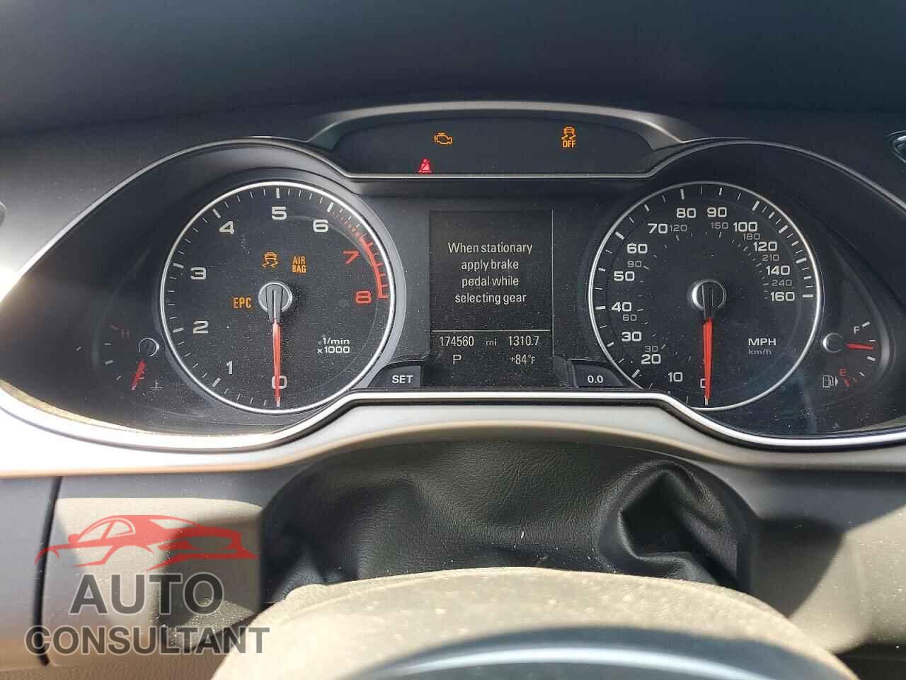 AUDI A4 2013 - WAUFFAFL0DN006659