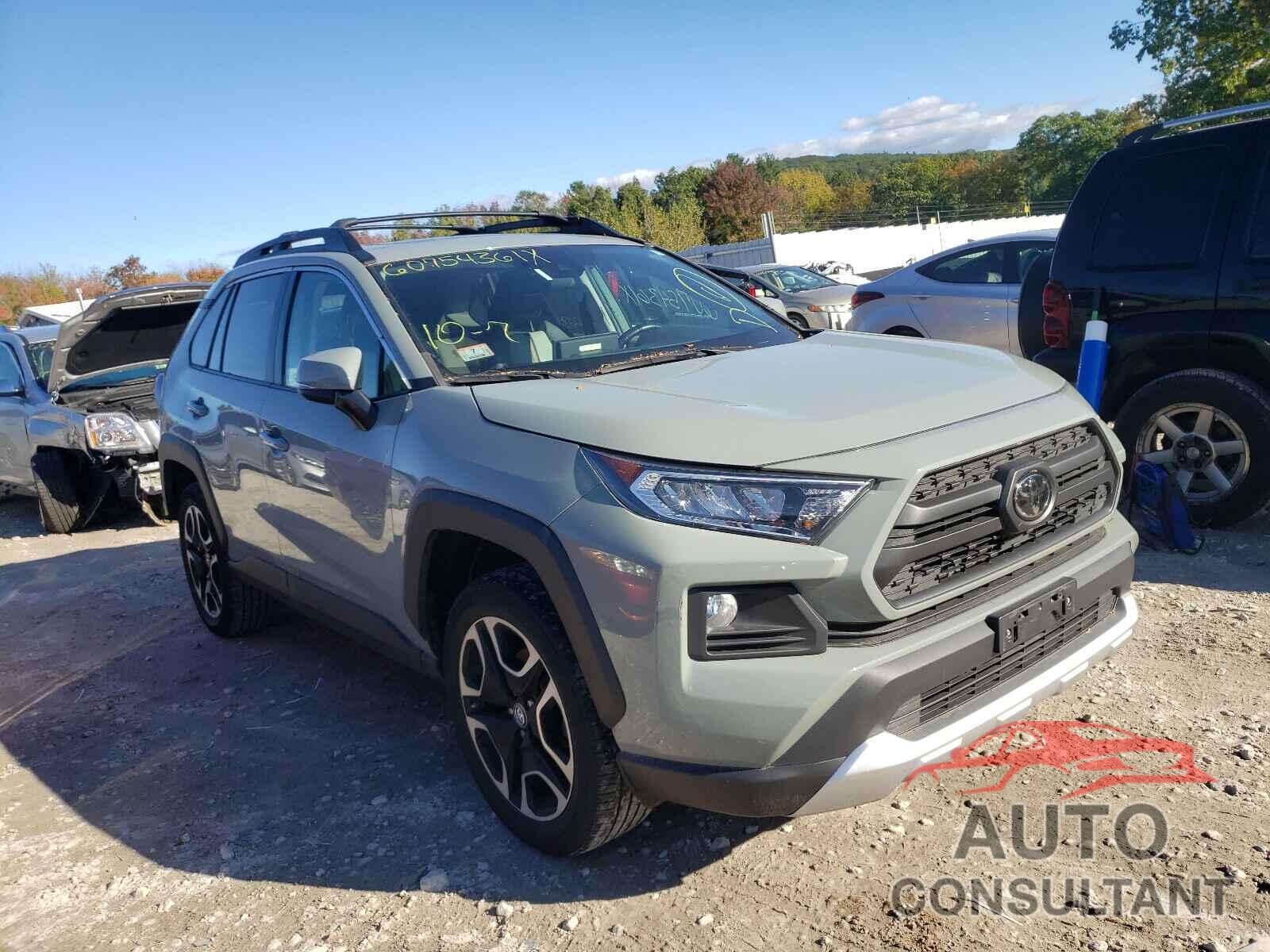 TOYOTA RAV4 2019 - 2T3J1RFV9KW013076