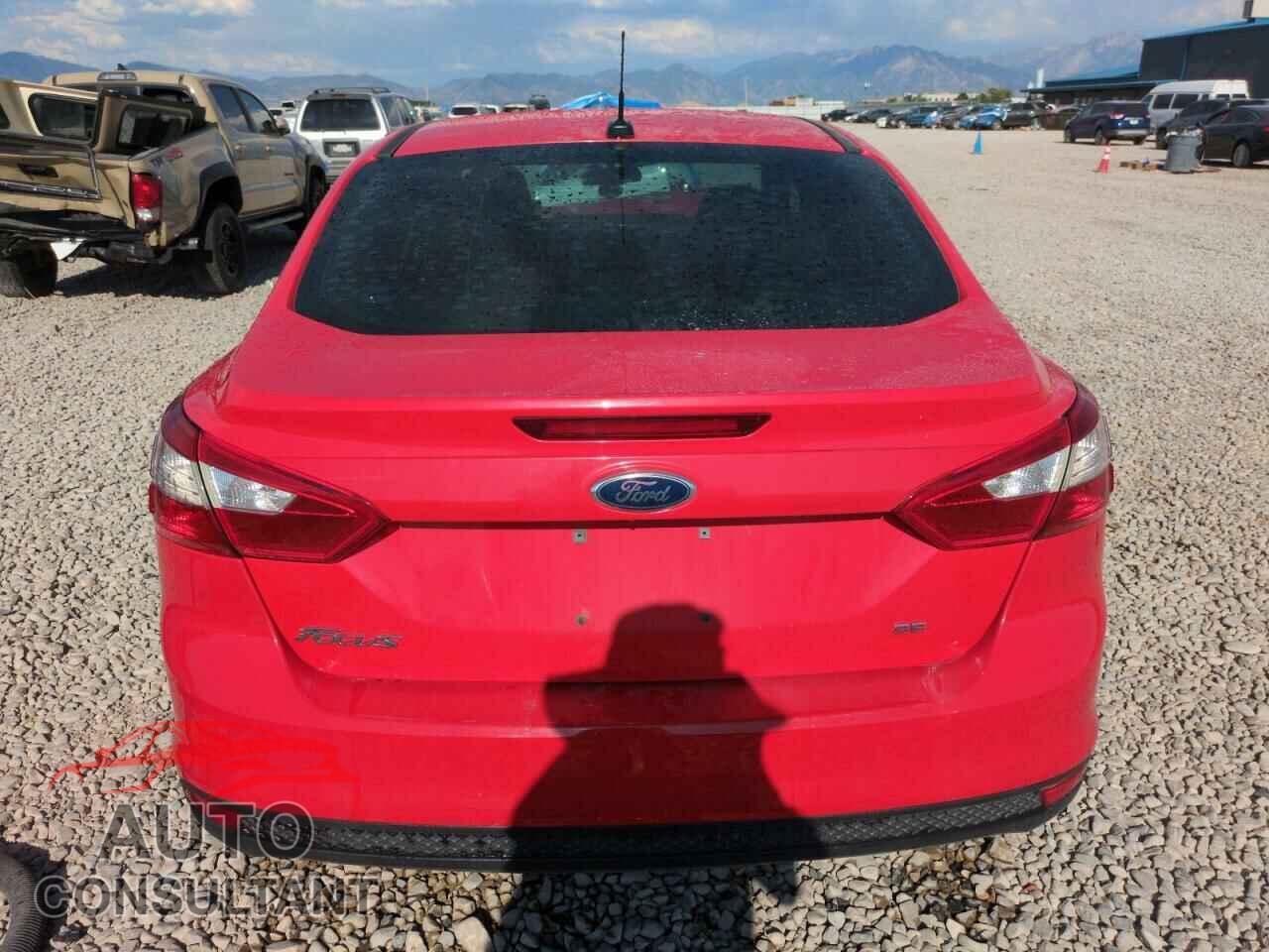 FORD FOCUS 2013 - 1FADP3F2XDL171100