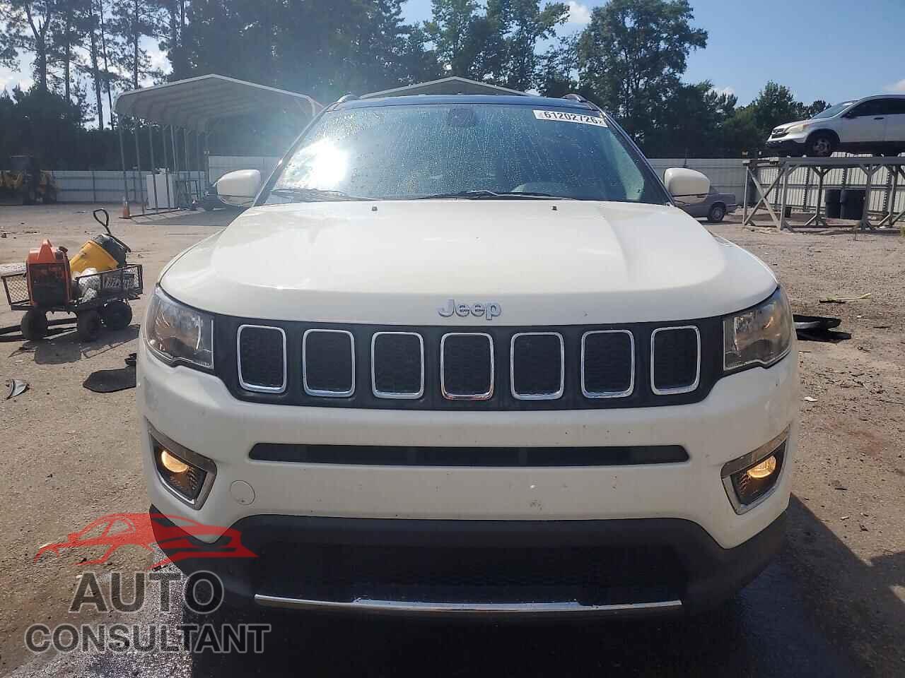 JEEP COMPASS 2018 - 3C4NJCCB4JT211532