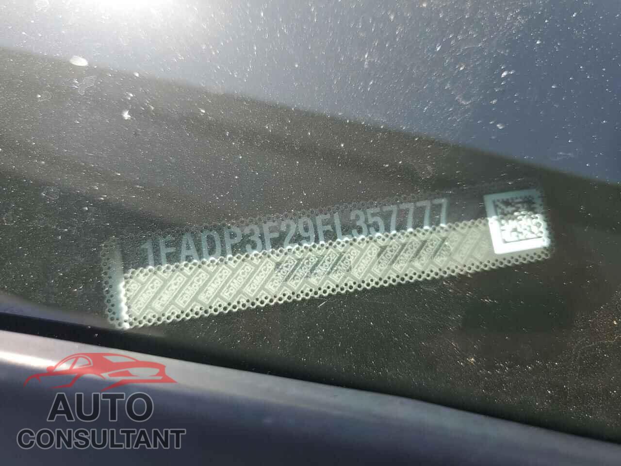 FORD FOCUS 2015 - 1FADP3F29FL357777
