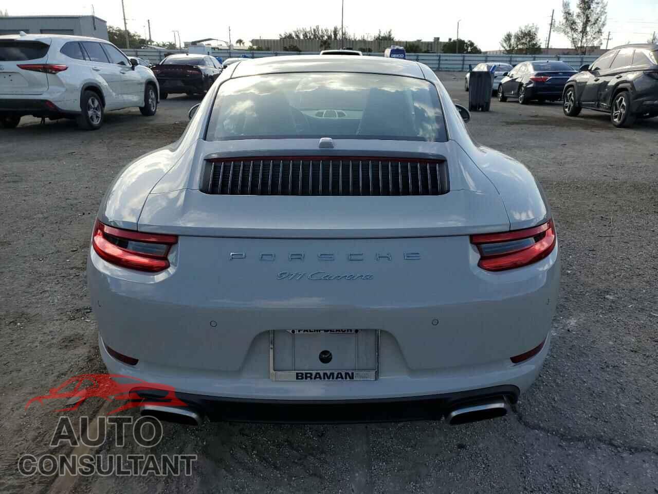 PORSCHE 911 2018 - WP0AA2A96JS106565