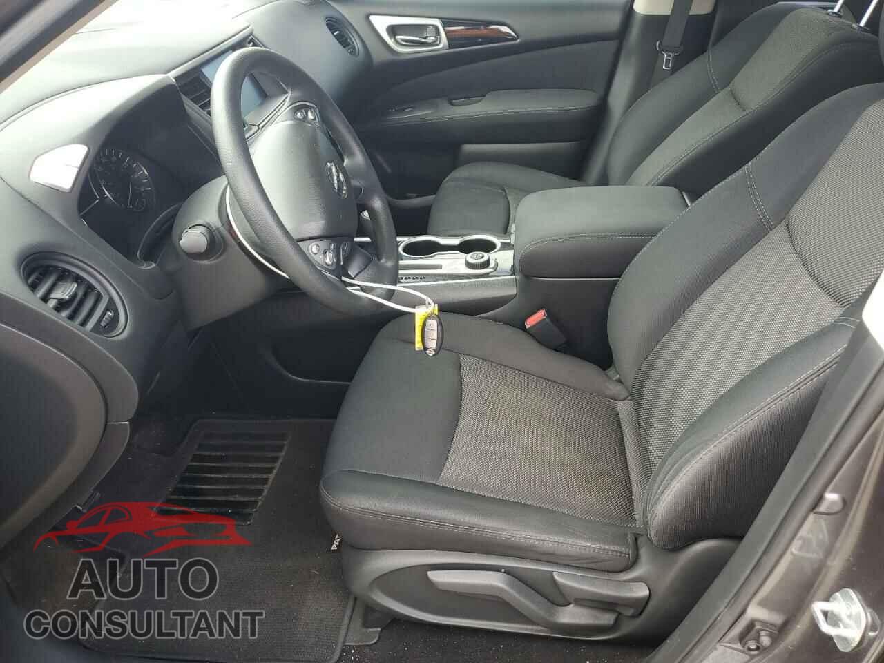 NISSAN PATHFINDER 2017 - 5N1DR2MM5HC692830