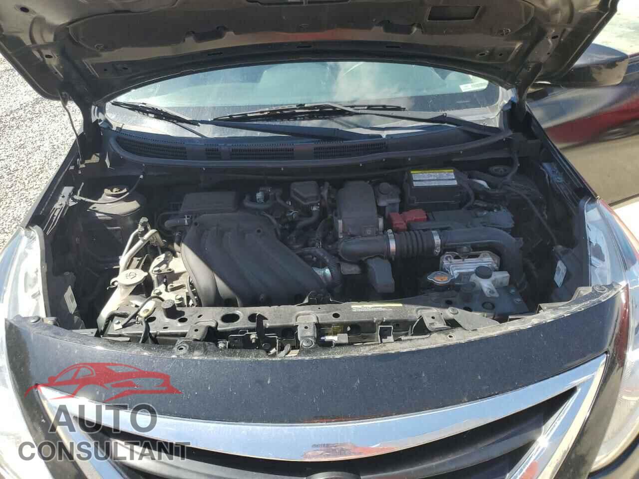 NISSAN VERSA 2019 - 3N1CN7AP3KL858462