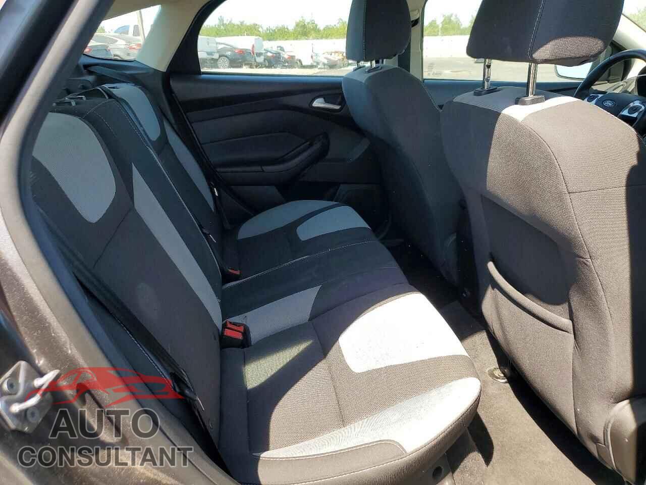 FORD FOCUS 2012 - 1FAHP3K27CL450929