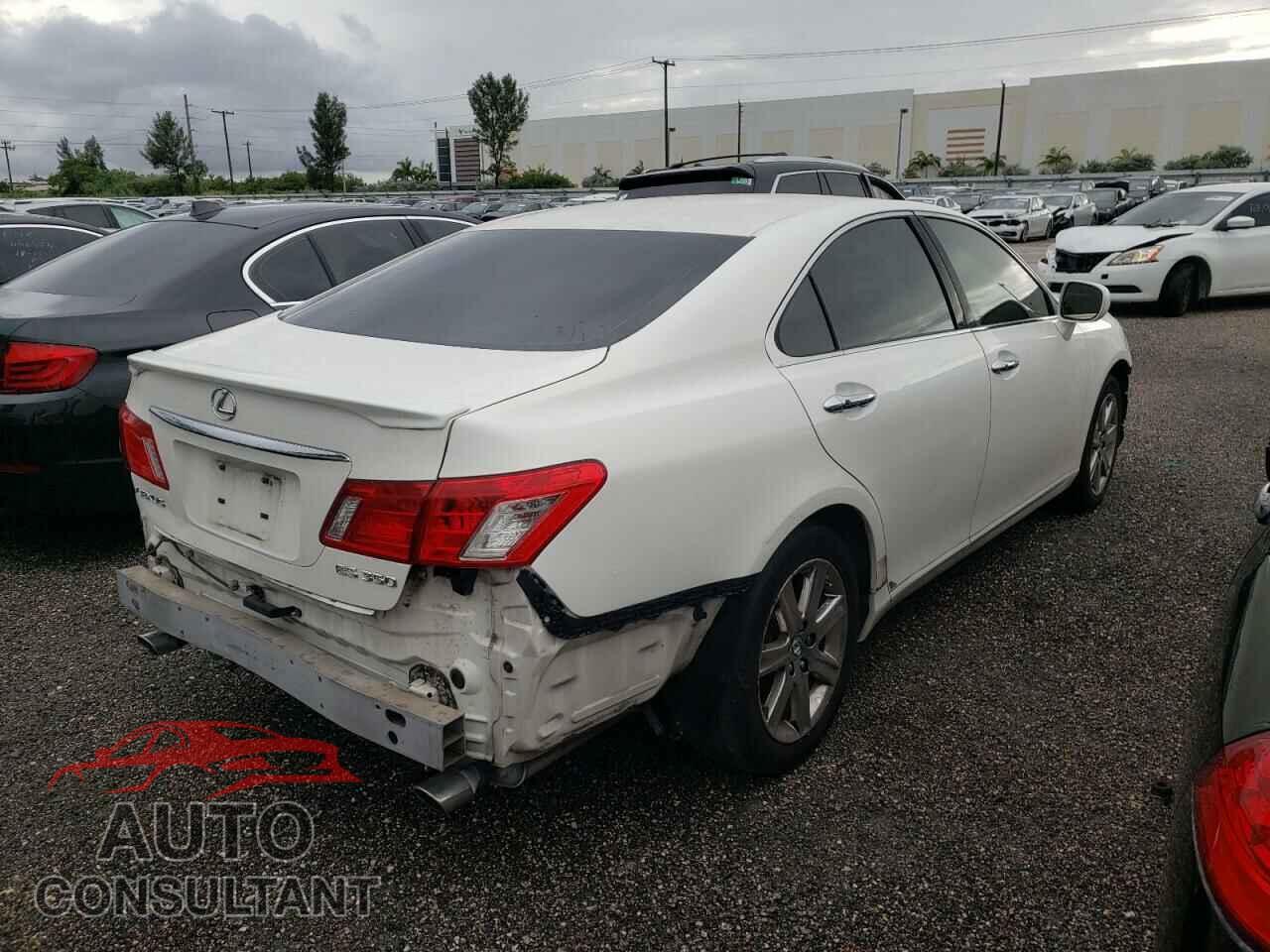 LEXUS IS 2018 - JTHBA1D2XJ5068493