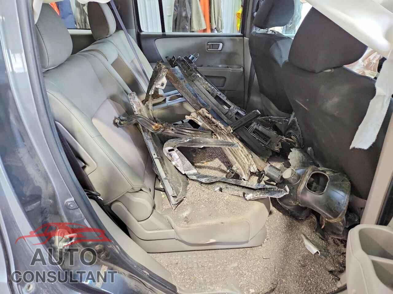 HONDA PILOT 2012 - 5FNYF4H44CB044556