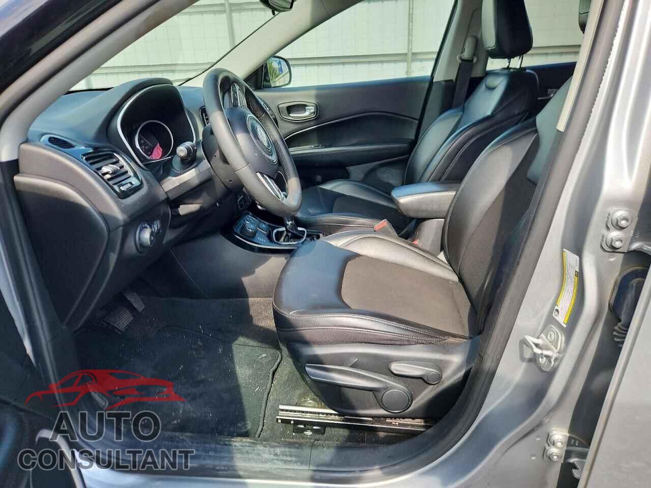 JEEP COMPASS 2021 - 3C4NJDBB0MT592811