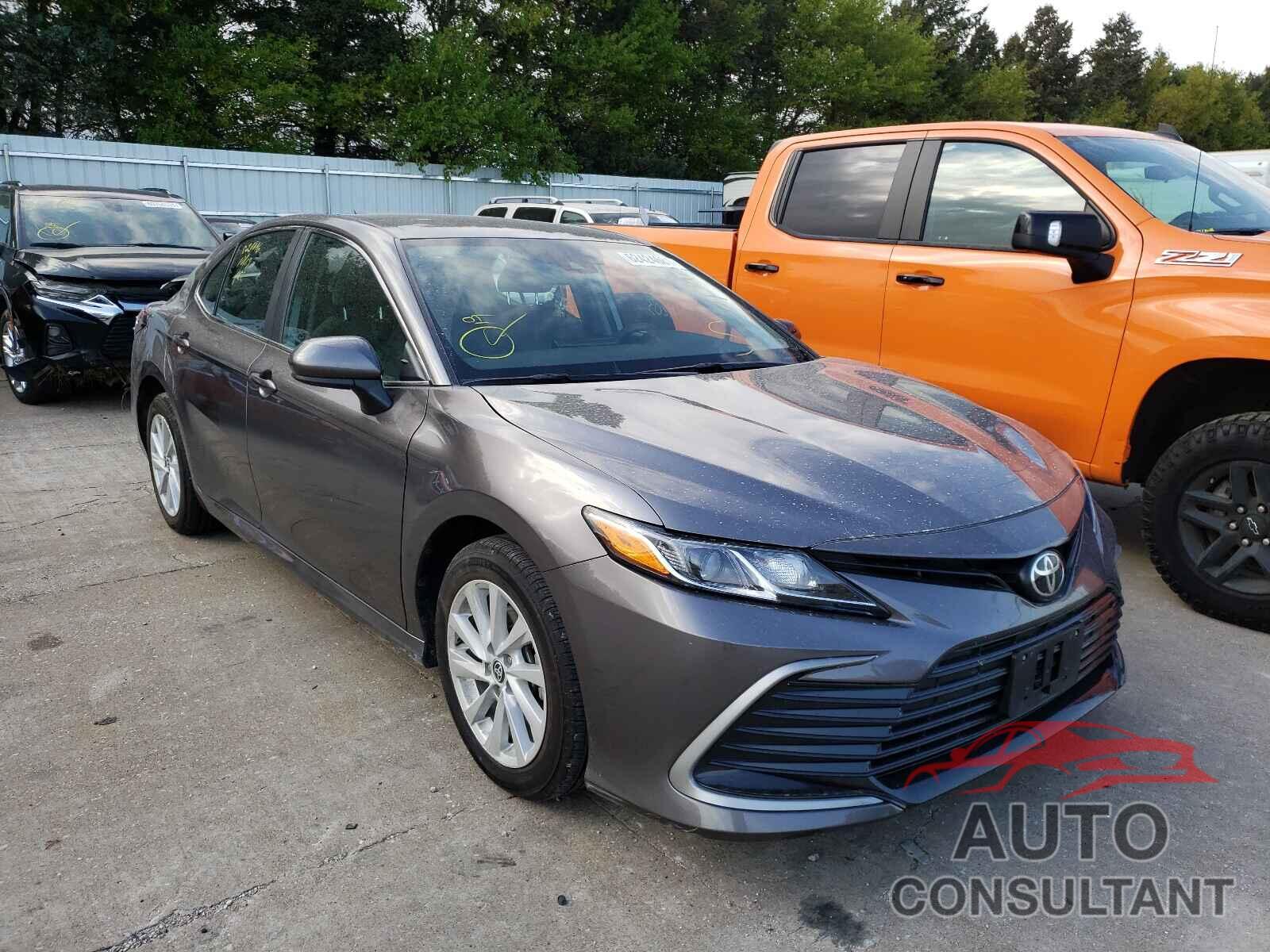 TOYOTA CAMRY 2021 - 4T1C11BK6MU021816