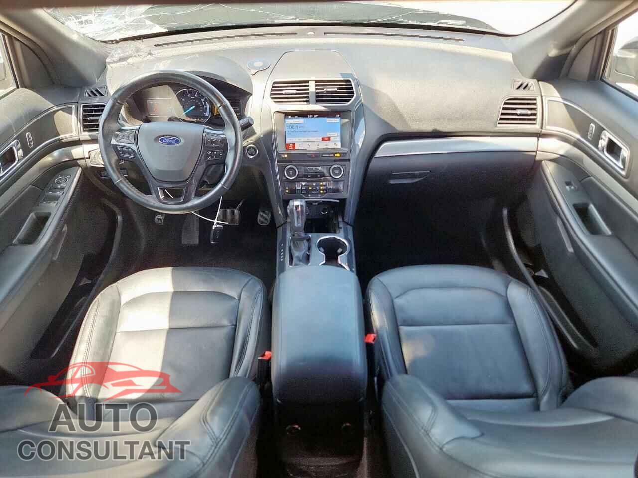 FORD EXPLORER 2018 - 1FM5K7D89JGB17007