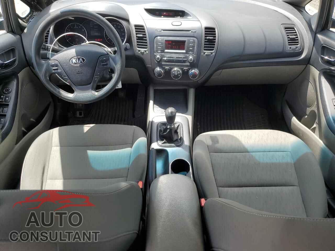 KIA FORTE 2015 - KNAFK4A65F5267366