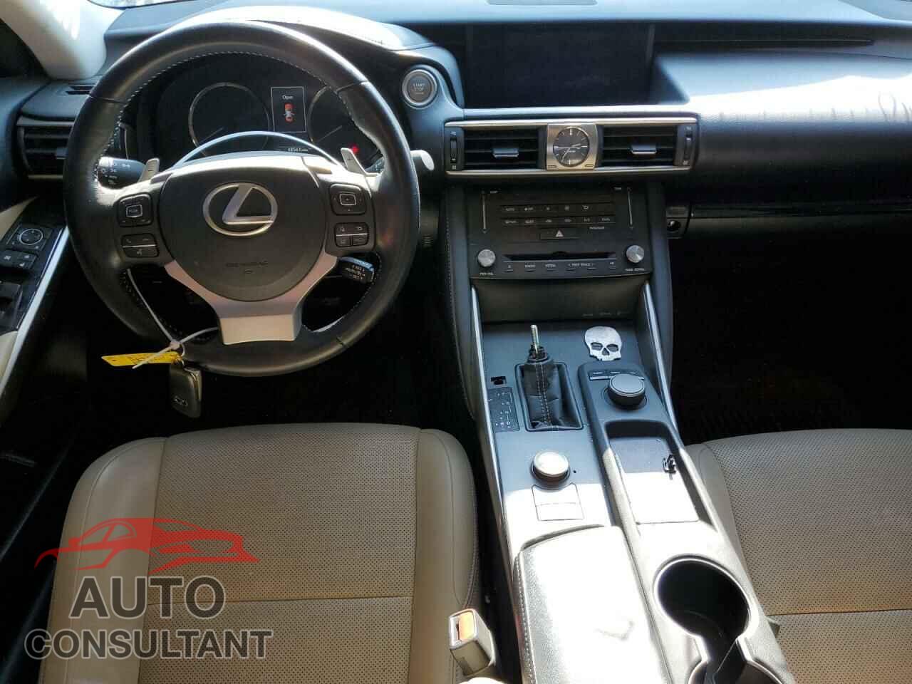LEXUS IS 2017 - JTHBA1D21H5053326