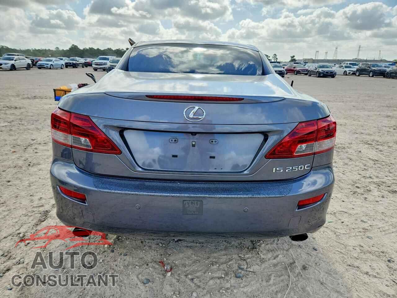 LEXUS IS 2012 - JTHFF2C2XC2522420