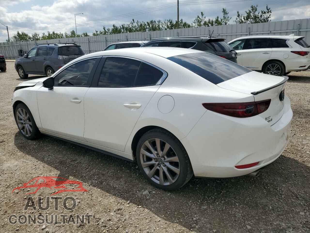 MAZDA 3 2019 - 3MZBPADM8KM100755