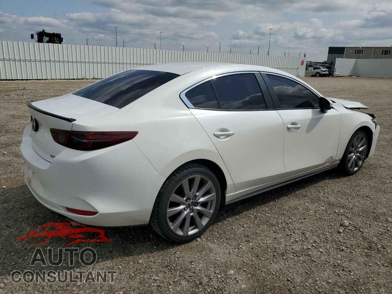 MAZDA 3 2019 - 3MZBPADM8KM100755