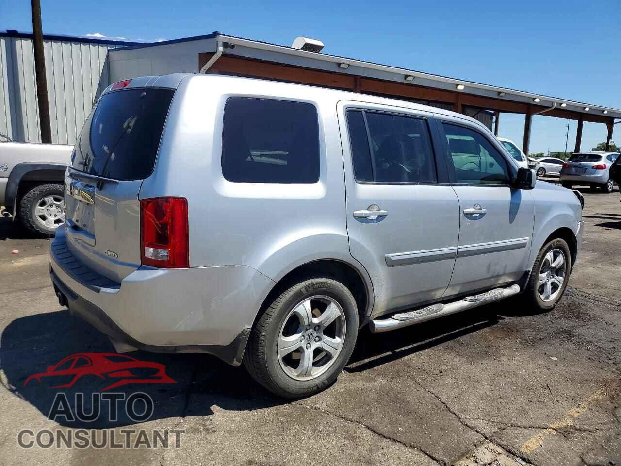 HONDA PILOT 2013 - 5FNYF4H59DB042571