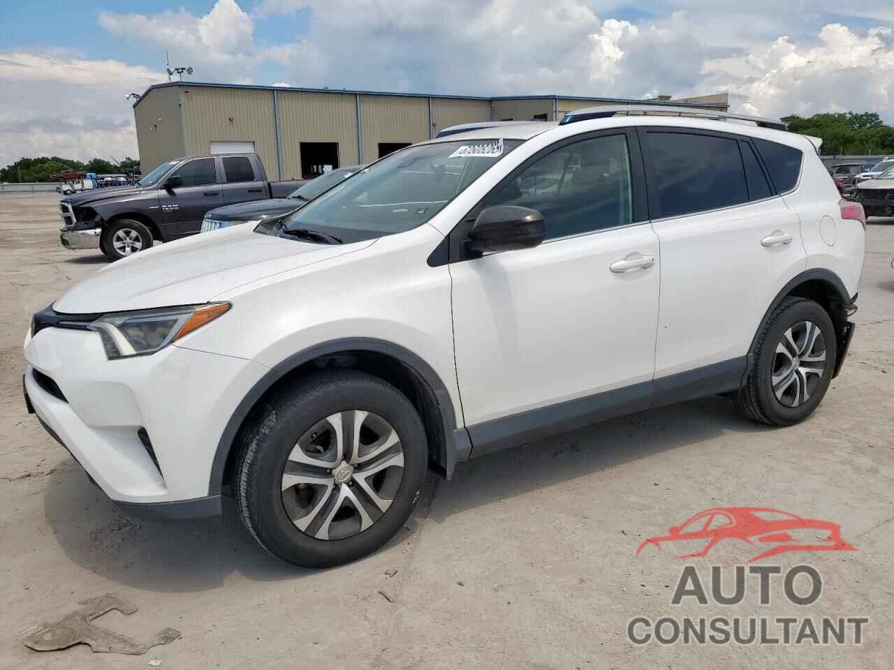 TOYOTA RAV4 2017 - JTMZFREV5HJ122888