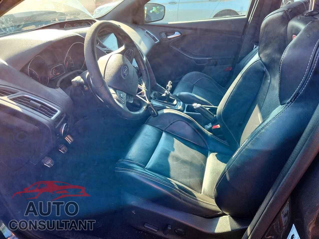 FORD FOCUS 2016 - 1FADP3L93GL402666