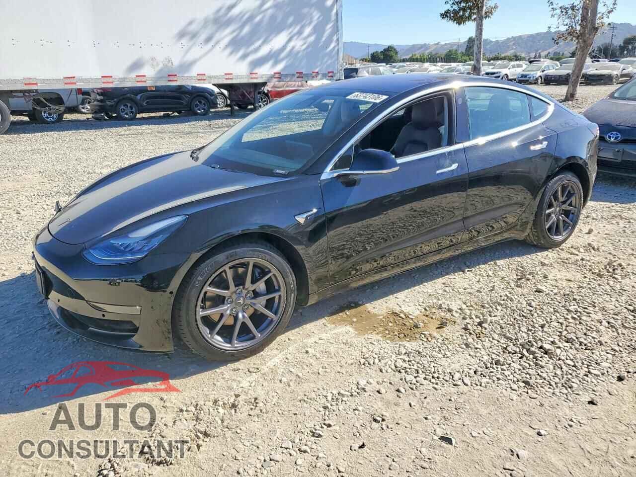 TESLA MODEL 3 2018 - 5YJ3E1EB6JF144184