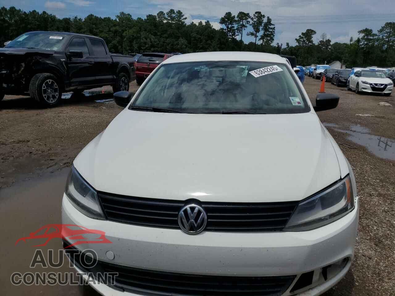 VOLKSWAGEN JETTA 2014 - 3VW2K7AJ2EM240929