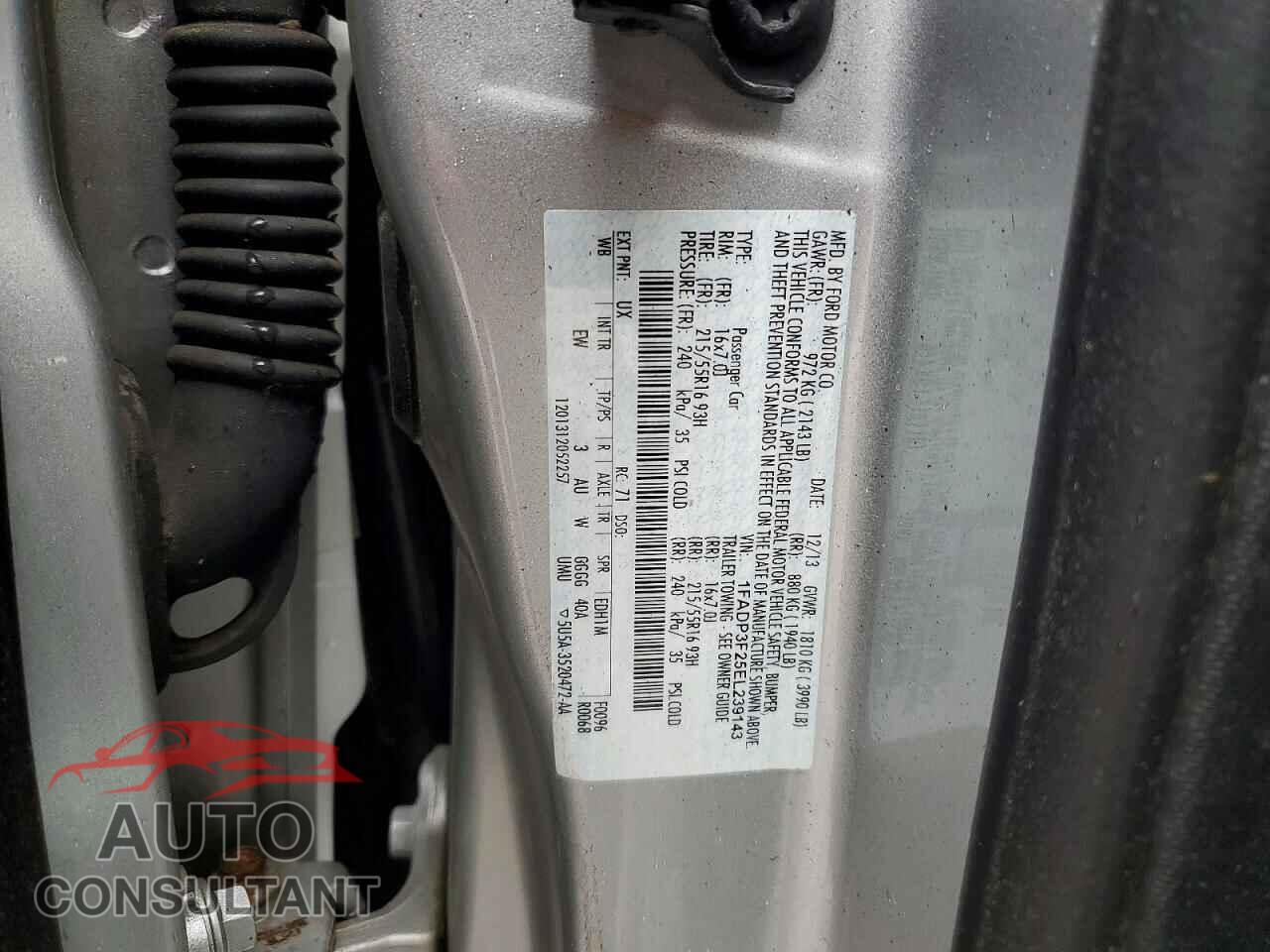 FORD FOCUS 2014 - 1FADP3F25EL239143