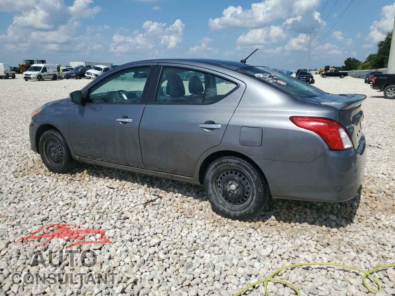 NISSAN VERSA 2019 - 3N1CN7AP3KL862740