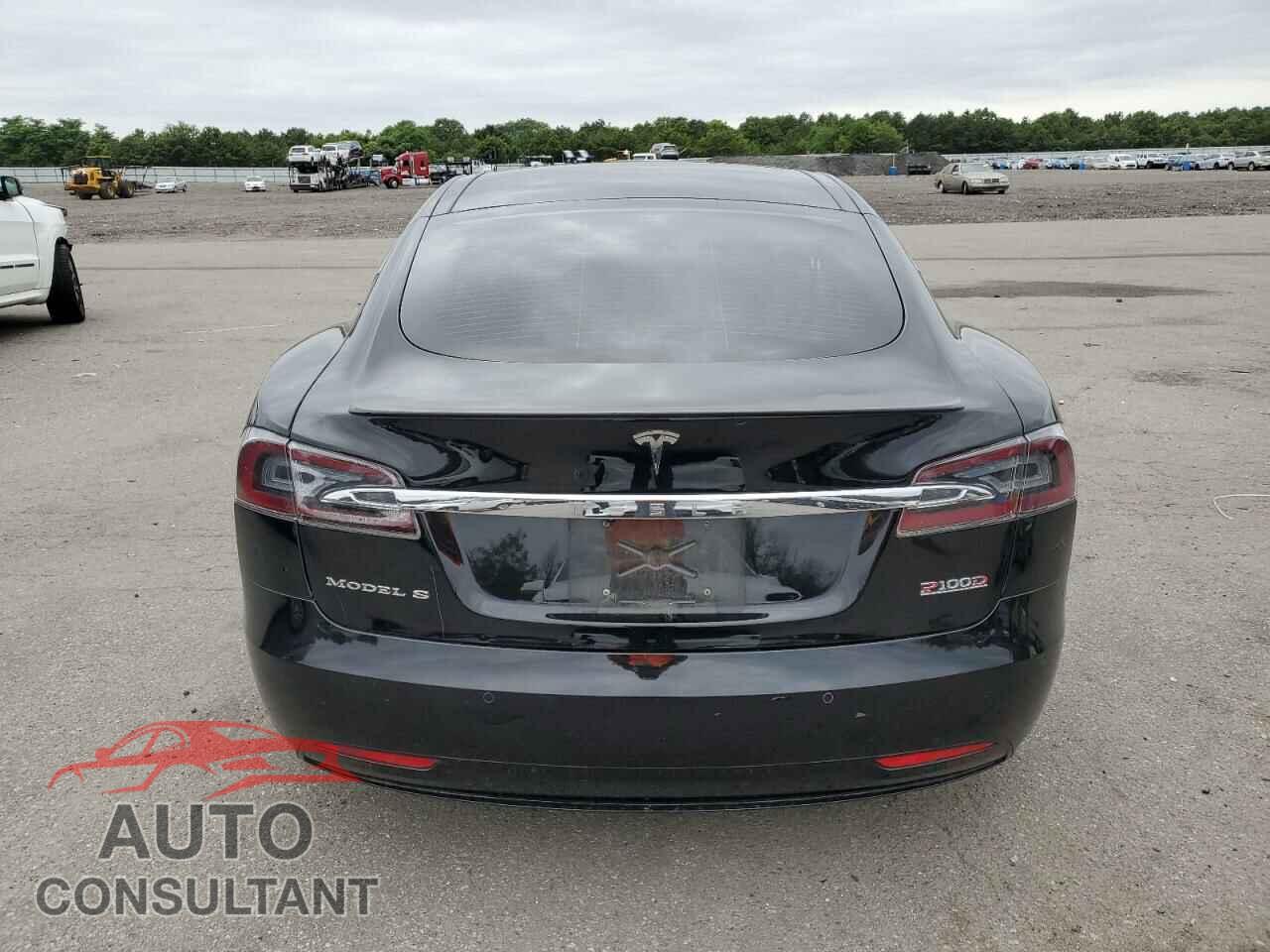 TESLA MODEL S 2018 - 5YJSA1E48JF272175