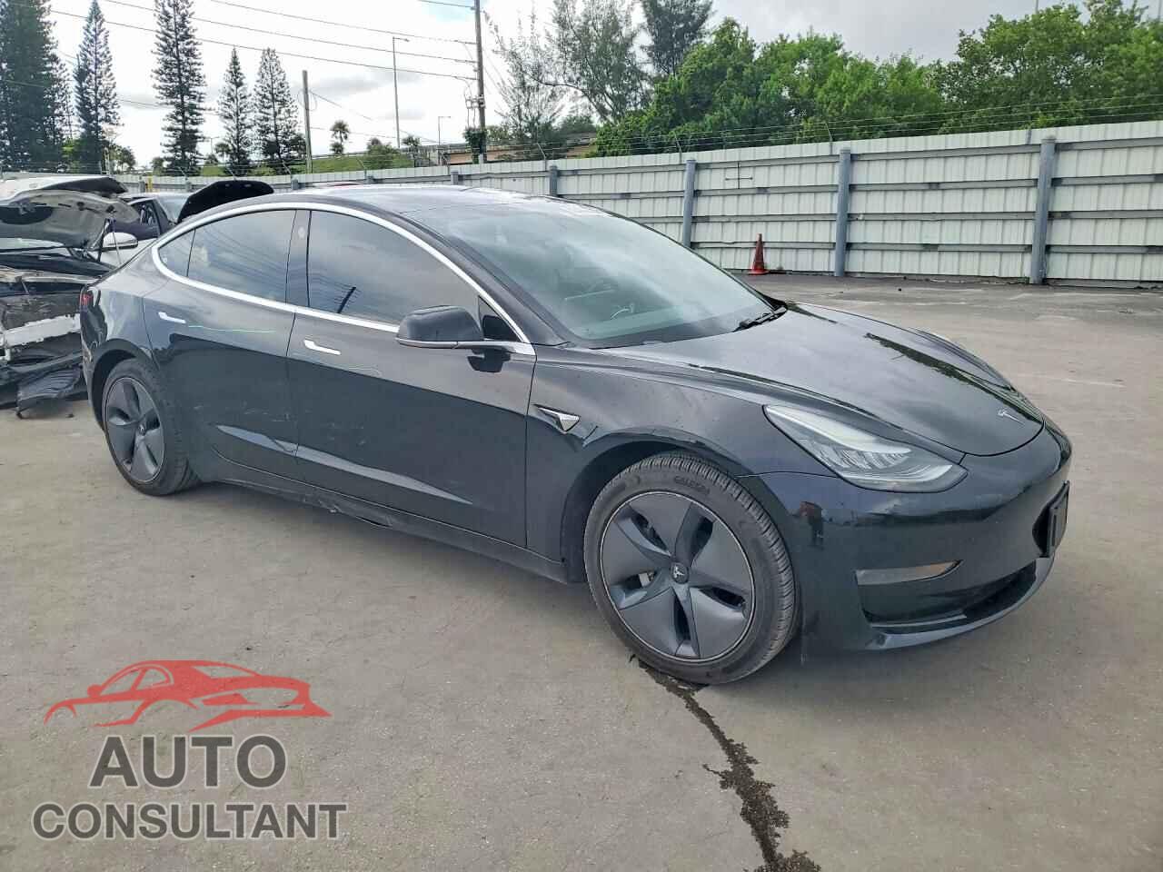 TESLA MODEL 3 2019 - 5YJ3E1EB0KF384882
