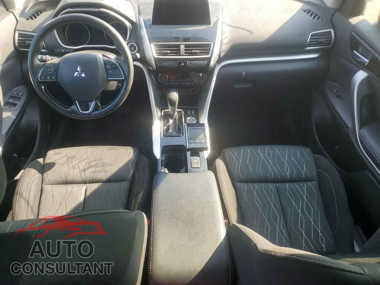 MITSUBISHI ECLIPSE 2018 - JA4AT5AA2JZ069473