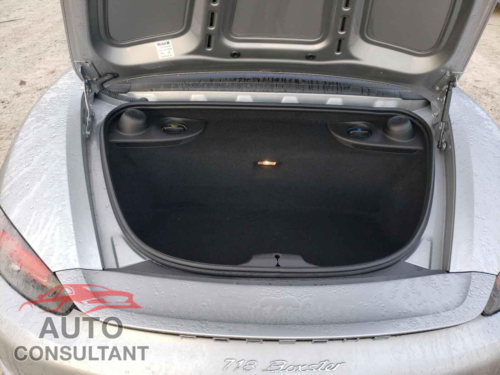 PORSCHE BOXSTER 2018 - WP0CA2A81JS210414