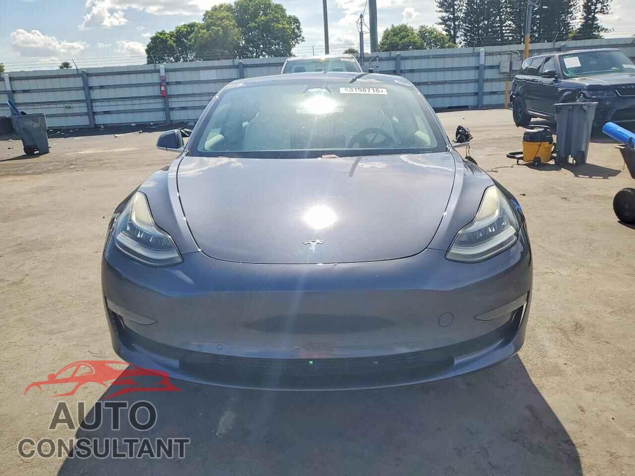 TESLA MODEL 3 2019 - 5YJ3E1EB6KF494593